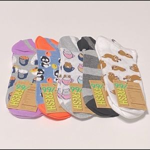 High Point Design Set of Five Pairs of Socks No Shows Shoe Size 4 - 10